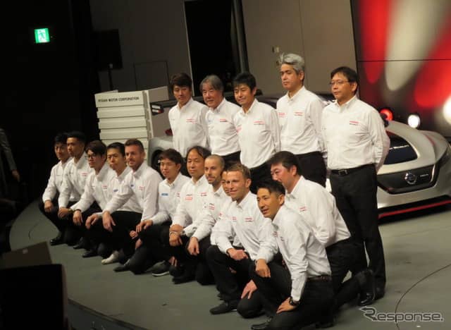 GT500を戦う選手や監督、エンジニアら。《撮影 遠藤俊幸》