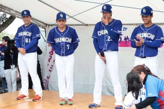 中日根尾に少女「普通…」!?　“ほのぼの”質疑応答全文、少年を気遣う優しさも