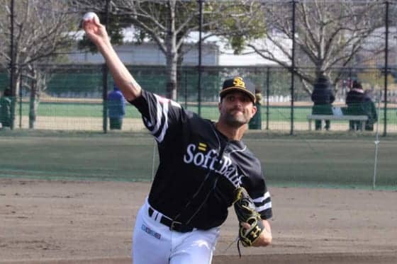 キャンプ合流の鷹サファテ「クローザー・アイ・アム」　森＆工藤監督に宣言