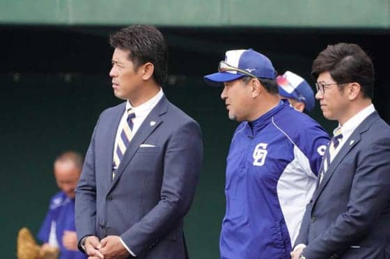 侍J稲葉監督が中日キャンプ訪問　3年目・京田に期待「リードオフマンとして」