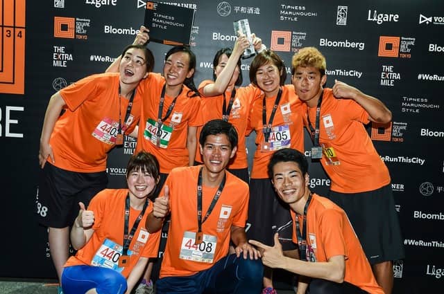 企業単位で参加するランイベント「ブルームバーグ スクエア・マイル・リレー」開催