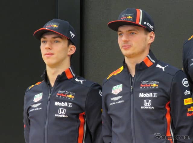 レッドブルのガスリー（左）とフェルスタッペン。《撮影 遠藤俊幸》