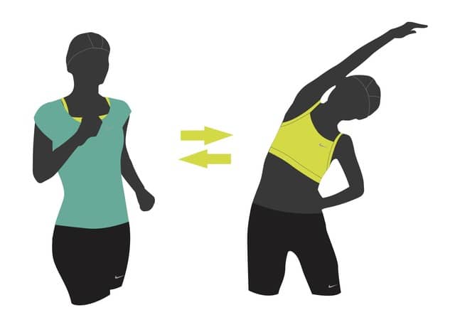 重ね着スタイルの水着「ナイキ フレンチスリーブ レイヤリング セパレーツ」 4月発売