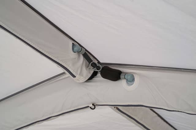 空気を入れるだけで組み立てられるテント&タープ「グランベーシック エアマジック」発売