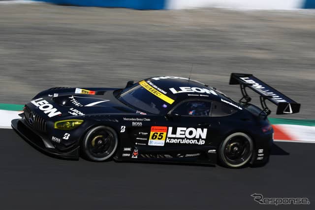 GT300クラス予選4位の#65 メルセデスAMG GT3。《撮影 益田和久》