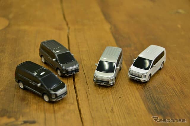 三菱 デリカD:5 ミニカー《撮影 レスポンス編集部》