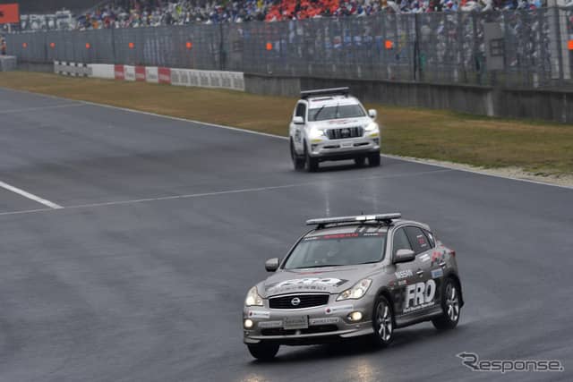 第1戦岡山でのFRO走行シーン《撮影 雪岡直樹》