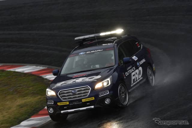 第1戦岡山でのFRO走行シーン《撮影 雪岡直樹》