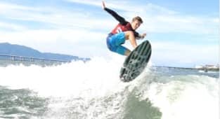 セーリング＆ウェイクサーフィン大会「YANMAR PREMIUM WATER FESTA」開催