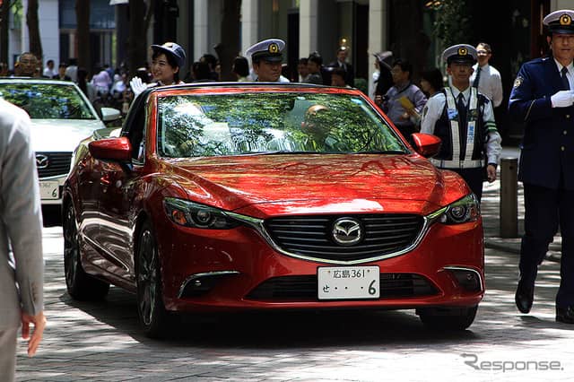マツダ・アテンザパレードカー(5月10日、東京丸の内交通安全パレード)《撮影 大野雅人(Gazin Airlines)》