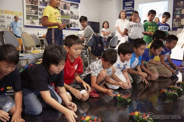 モーター工作教室（昨年の様子）《写真 ヤマハ発動機》