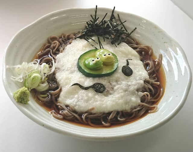 ガマまみれの奇祭！カエルマスクで激走する「筑波山がまレース」9月開催