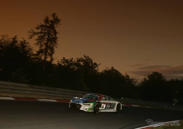 総合優勝の4号車アウディR8 LMS《photo by Audi》
