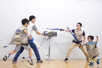 誰でも簡単・安全に楽しめる「スマートフェンシング」開発…大日本印刷