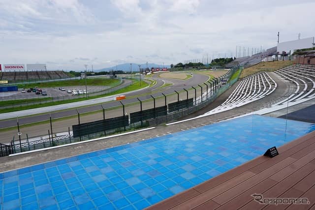 GRAN VIEW 1階テラス席《撮影 纐纈敏也》