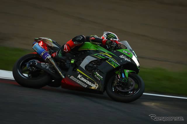 優勝したNo.10 Kawasaki Racing Team（2019年鈴鹿8耐）《Photo：Kazuhisa Masuda／撮影 益田和久》
