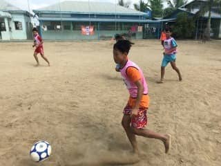 アルビレックス新潟、サッカー用品をミャンマーの子どもに届けるプロジェクト実施