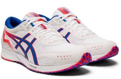 アシックス、スピードを出しやすい仕様のランニングシューズ「TARTHEREDGE」発売