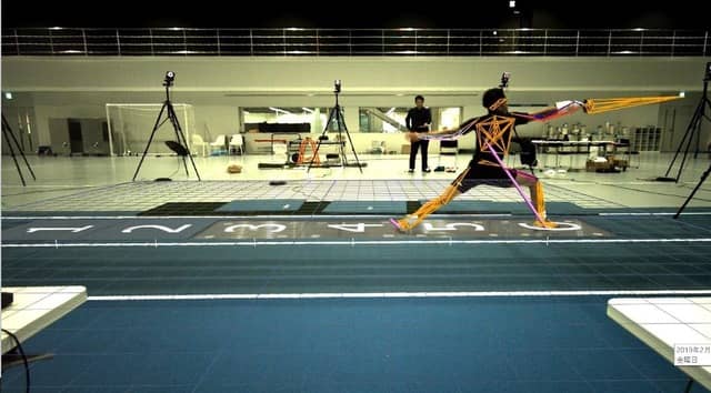 デサント、日本製のフェンシング競技ウエアを開発