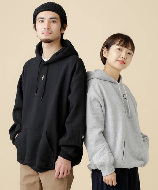 巨人×ナノ・ユニバースコラボ第4弾が登場！冬小物を中心を展開