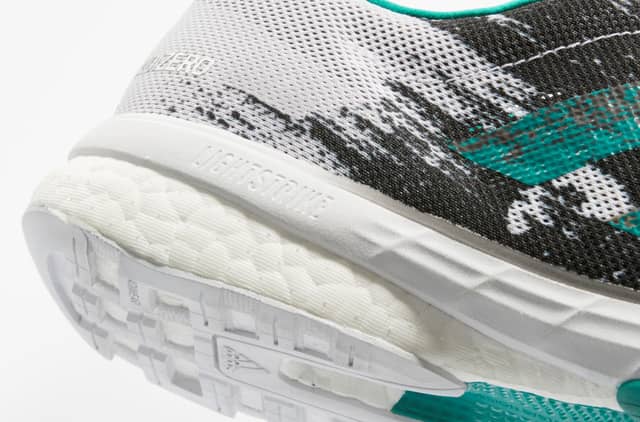 アディダス、日本限定モデル「ADIZERO EVERGREEN PACK」発売