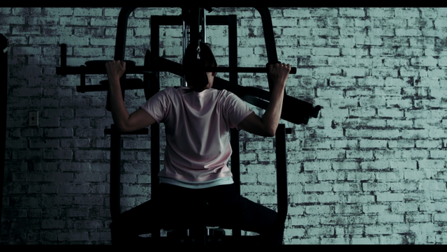 デサント、深田恭子が美ボディを披露するWeb動画公開