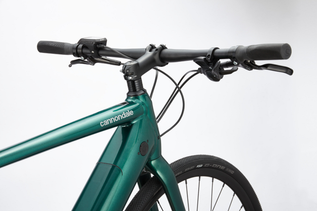 キャノンデール、ロードバイクのようにスピーディーなEバイク「Quick NEO」発売