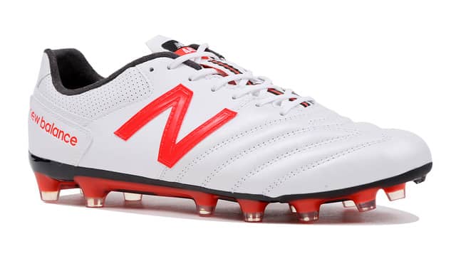 ニューバランス フットボール、足入れにこだわったフィッティングスパイク「442 SP」発売