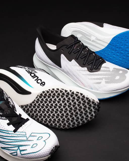 ニューバランス、ランナーのためのカーボンプレートシューズコレクション発売