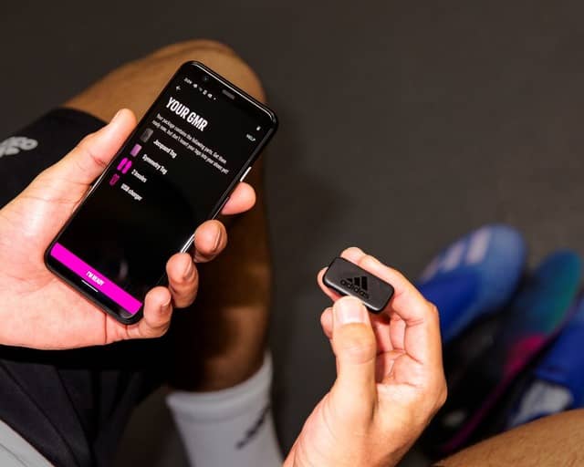 アディダス フットボール、シュートのパワーやスプリントを測定するインソール「adidas GMR」発売