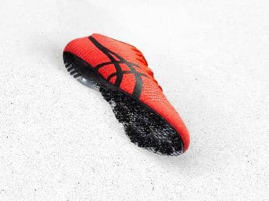 アシックス、最新のランニングシューズ、バレーボールシューズ、陸上スプリントシューズを発売