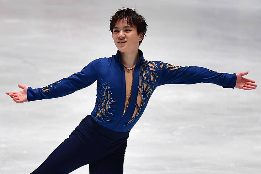 宇野昌磨選手衣装モチーフマスク マシューキャロン氏カナダ個人輸入品 宇野昌磨の好み「年月かけて分かった」 衣装デザイナーが選んだ2