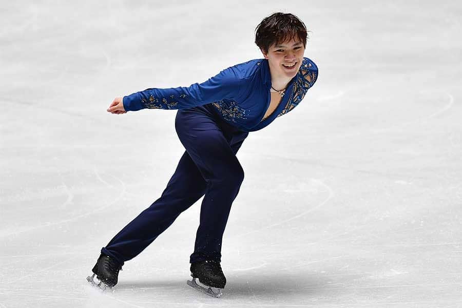 宇野昌磨の最新ショット 新たな家族 との2ショットに反響 似てる 可愛い ウィンタースポーツ スポーツブル スポブル