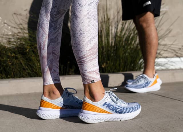 ホカ オネオネ、カーボンプレートを搭載したランニングシューズ「CARBON X SPE」発売