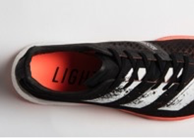 日本人ランナー向け「adizero」シリーズから、5本骨状カーボンバー搭載モデルとCARBITEXカーボンプレート搭載モデルが登場