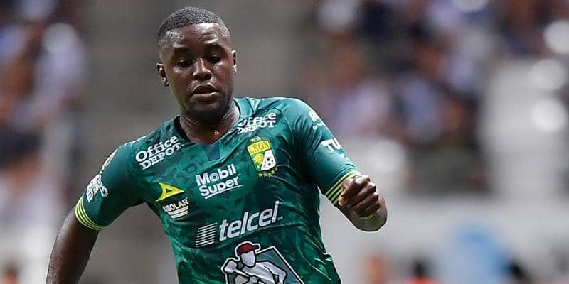 元アーセナルのコスタリカ代表FWキャンベルがメキシコクラブへ完全移籍