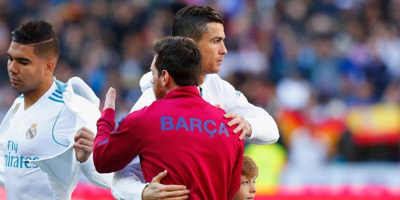 メッシとC・ロナウドは似ているのか、バルセロナとレアル・マドリーからの退団の類似点と相違点