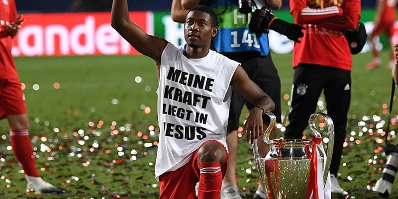 バイエルンCEO、今夏退団可能性のDFアラバに「残留させることに集中している」