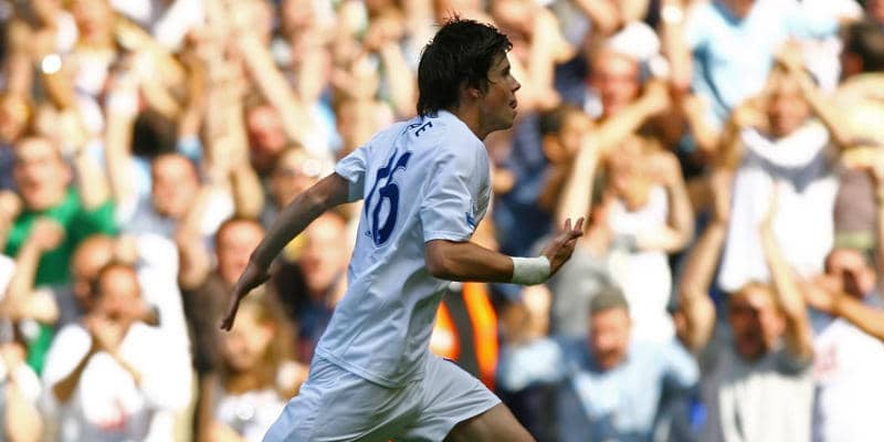 背番号「16」のベイルがノースロンドン・ダービーデビューをゴールで飾る！【ビューティフル・フリーキック】