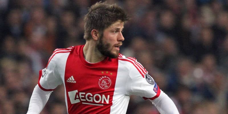 デンマークの名手ラッセ・シェーネのパワフルすぎるブレ球FK【ビューティフル・フリーキック】