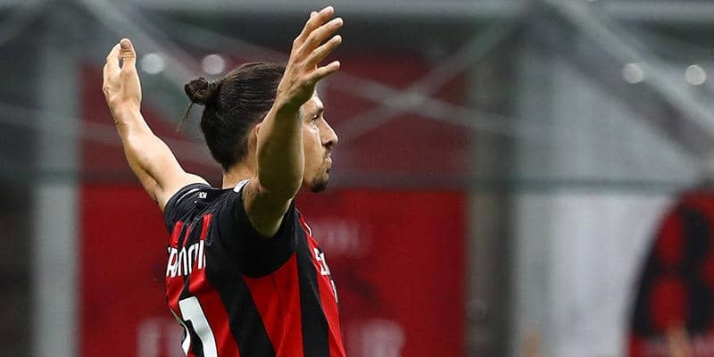 イブラヒモビッチがミラン残留へ！ 年俸約9億円の1年契約、背番号9に