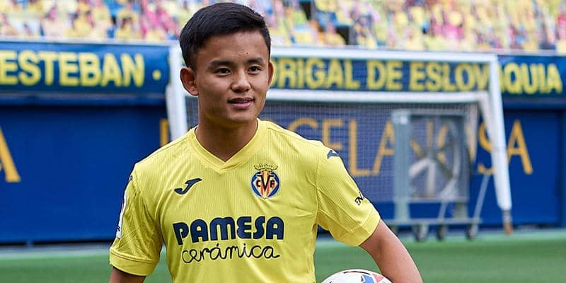 新人の洗礼、久保建英がチームメイトの前で熱唱！選曲はまさかの『ドラえもんのうた』