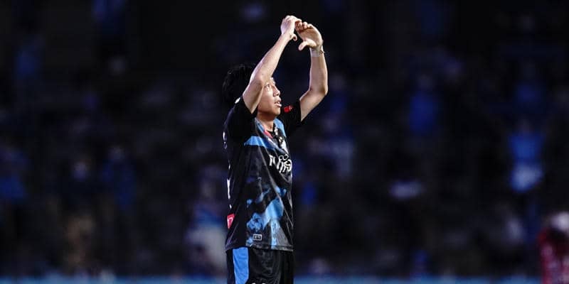 川崎Fが5発で清水に大勝! 大ケガ乗り越え約10カ月ぶりのピッチで中村憲剛が復帰弾《J1》