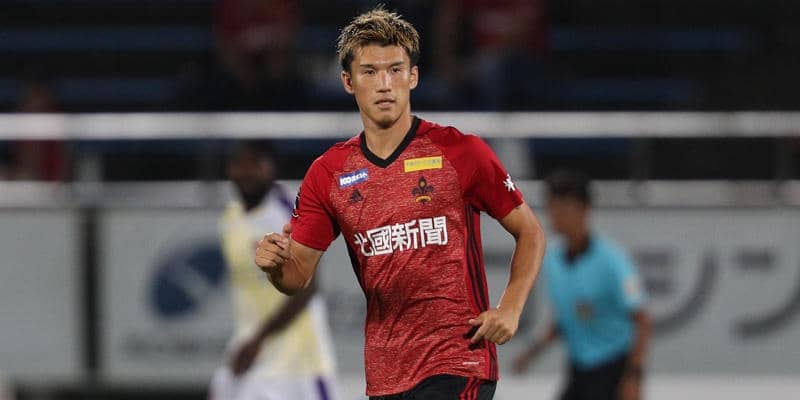 得点ランク3位タイ、金沢のルーキーFW加藤陸次樹がプロA契約締結！ 今季はJ2全15試合に出場し7得点