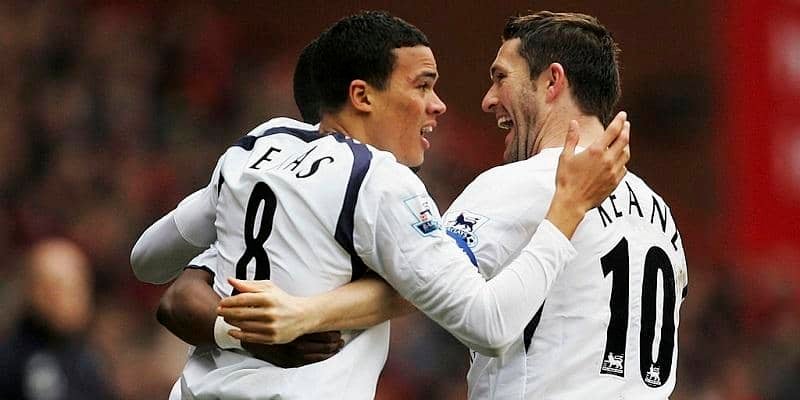 イングランドが誇ったダイナモ、ジーナスが決めた絶妙ループシュート【インクレディブル・ゴールズ】