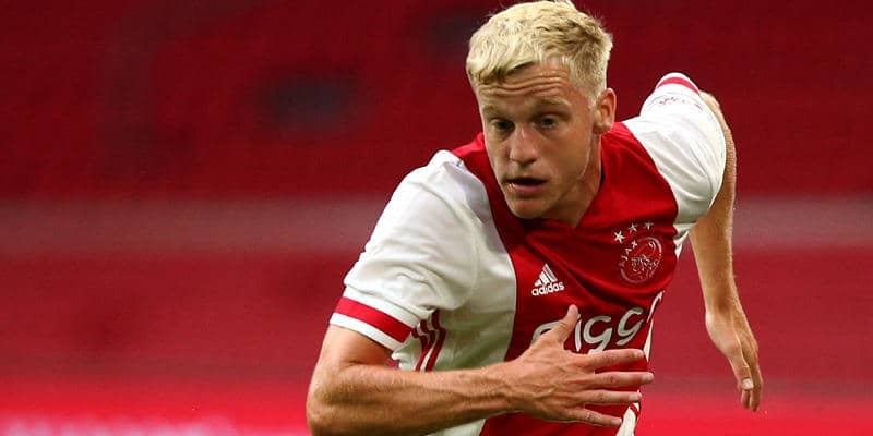 オランダ代表MFファン・デ・ベークのメディカルチェックが完了！49億円でユナイテッド加入へ