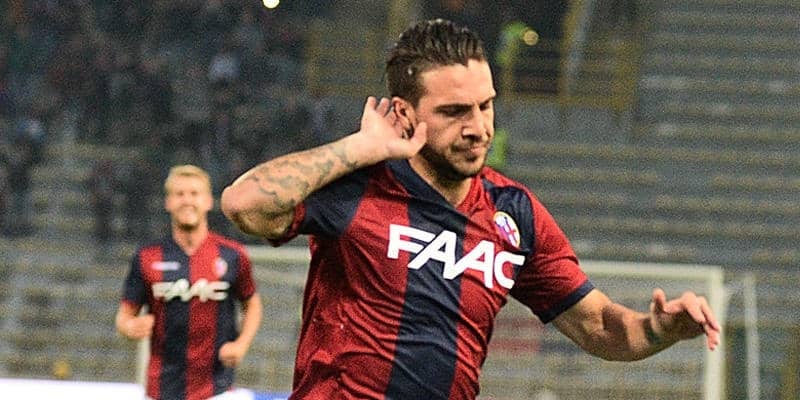 両足でFKを決めたこともあるヴェルディが右足で完璧な直接FKを叩きこむ【ビューティフル・フリーキック】