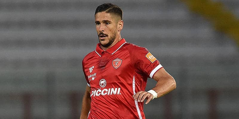 ツルヴェナ・ズヴェズダがボローニャからイタリア人FWファルチネッリをレンタルで獲得