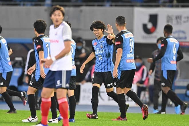 川崎が苦しむも10人の横浜に勝利 次戦の結果次第でリーグ最速優勝 サッカー スポーツブル スポブル