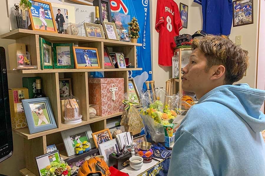 23歳で他界した親友へ…中日・京田陽太が綴った手紙　新たなグラブと交わした約束